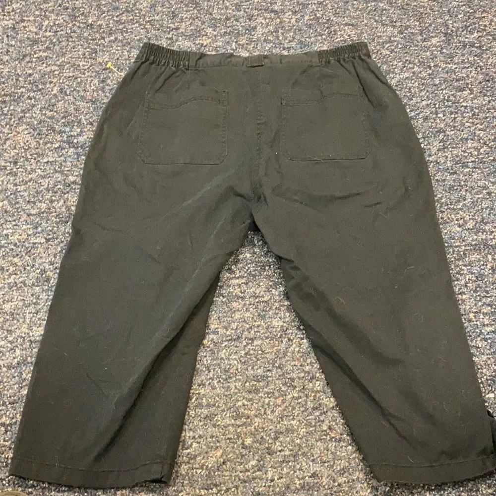 Ruby Rd. Black Capris sz. 12 - Picture 2 of 5